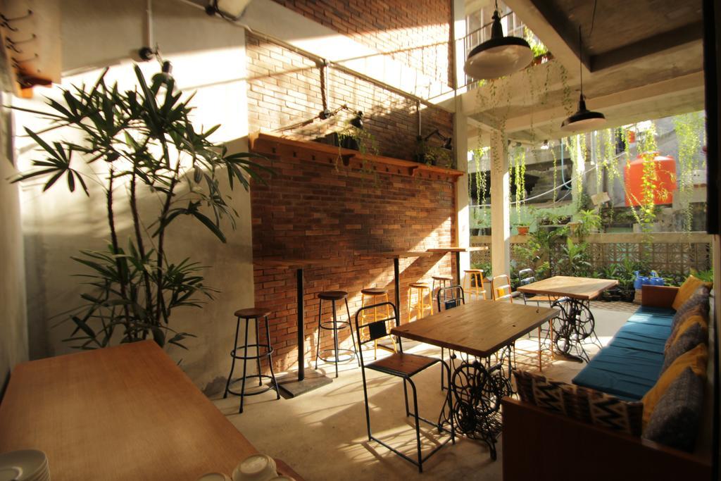 Pawon Cokelat Guesthouse Jogyakarta Zewnętrze zdjęcie