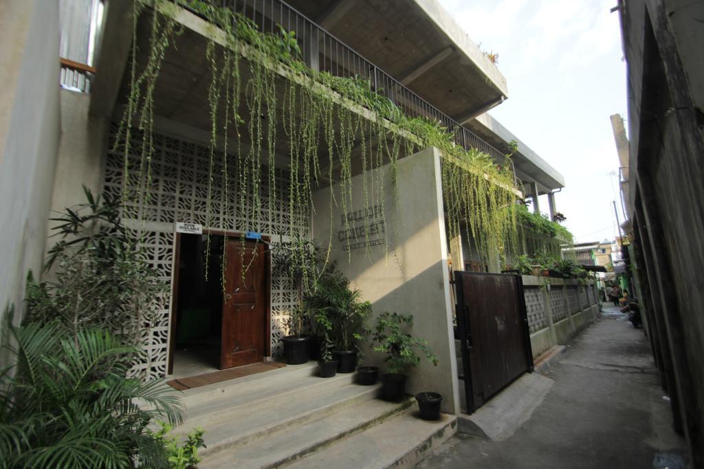 Pawon Cokelat Guesthouse Jogyakarta Zewnętrze zdjęcie