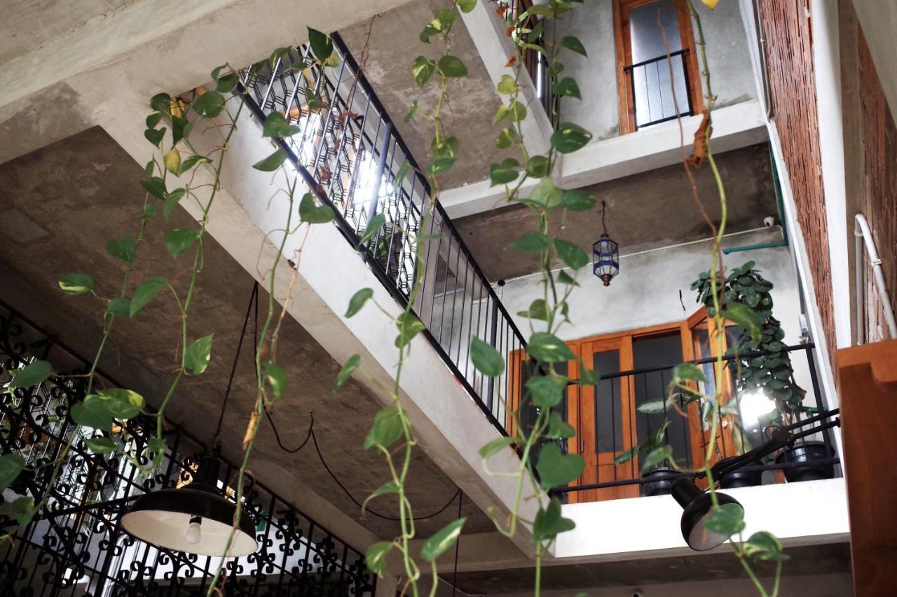 Pawon Cokelat Guesthouse Jogyakarta Zewnętrze zdjęcie